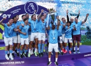 曼城主场击败曼联，重登英超前四！的简单介绍