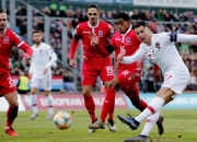 欧预赛比赛日程紧凑，球迷狂热期待的简单介绍