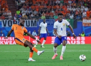 法国足球队在比赛中取得优势